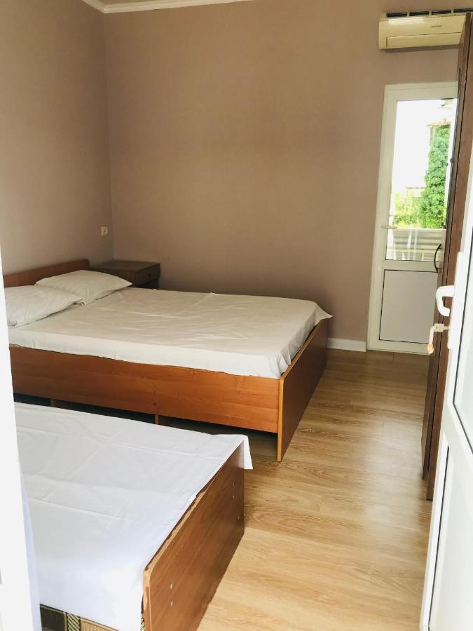Гостевой Дом Роберто Hotel New Athos Ngoại thất bức ảnh